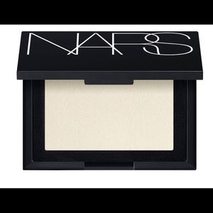 ❣️❣️New NARS HIGHLIGHTING POWDER❣️❣️
